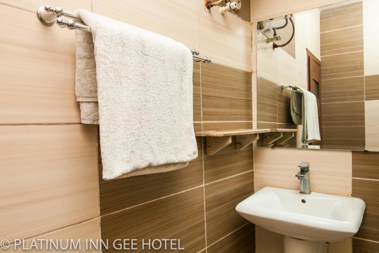 Platinum Inn Gee Hotel Suru Lere Eksteriør billede