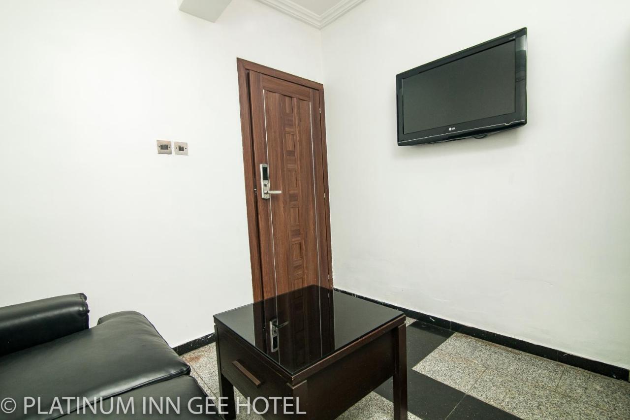 Platinum Inn Gee Hotel Suru Lere Eksteriør billede